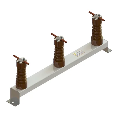 Acessórios Sarel para chaves seccionadoras — punhos de manobra, suportes, prolongadores de eixo e comandos rotativos para média tensão